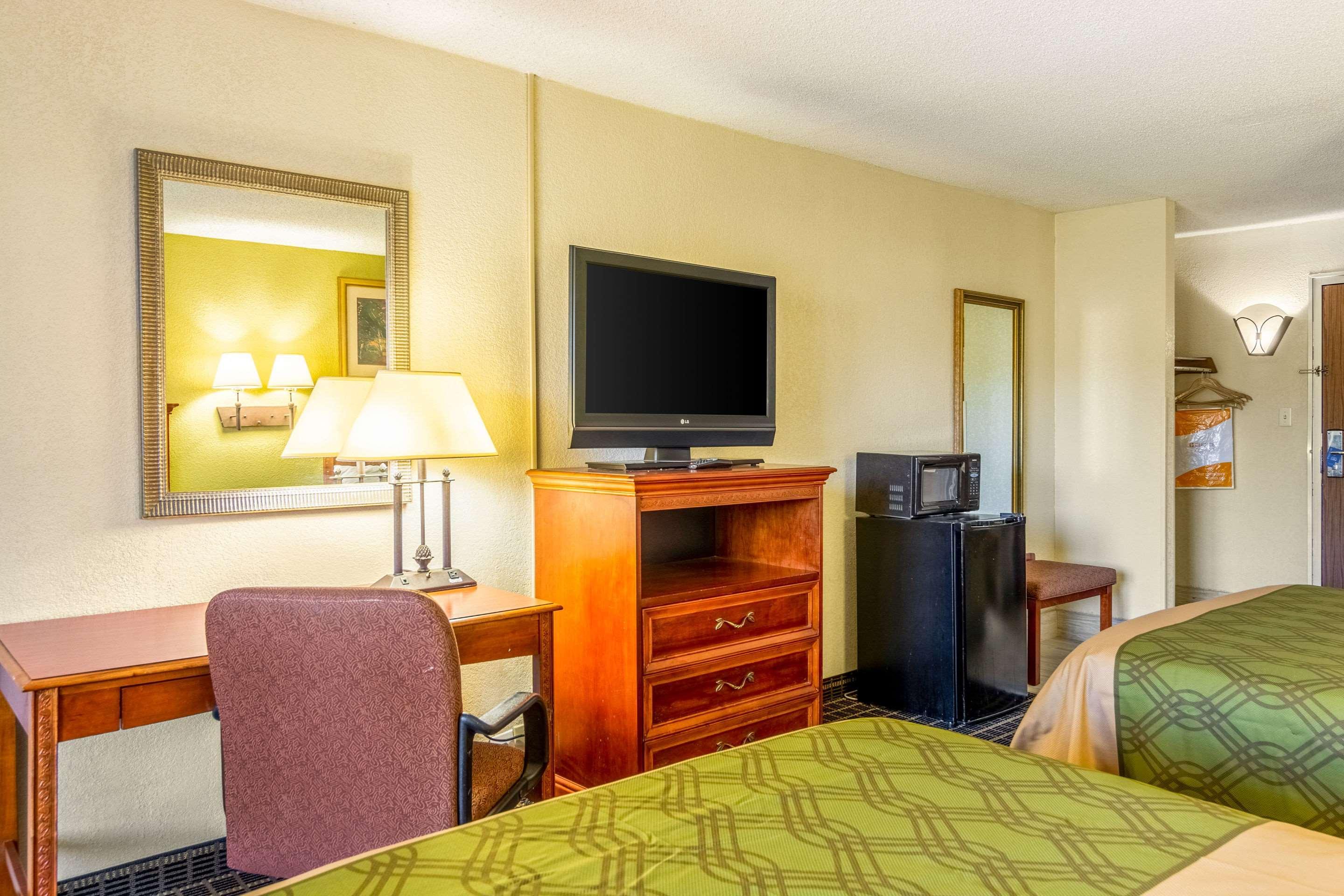 Rodeway Inn Central Richmond Dış mekan fotoğraf